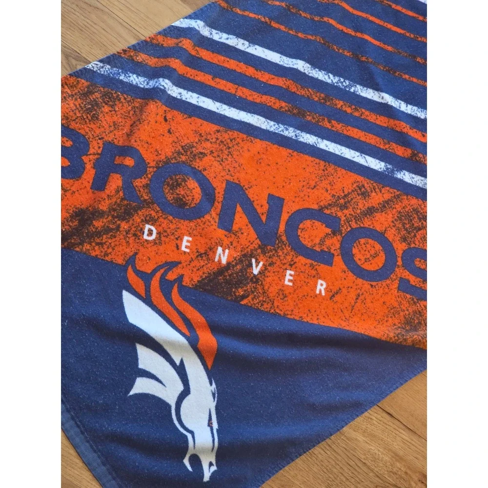 Denver Broncos Beach Towel NFL The Northwest Company Navy Blue Orange 26x52